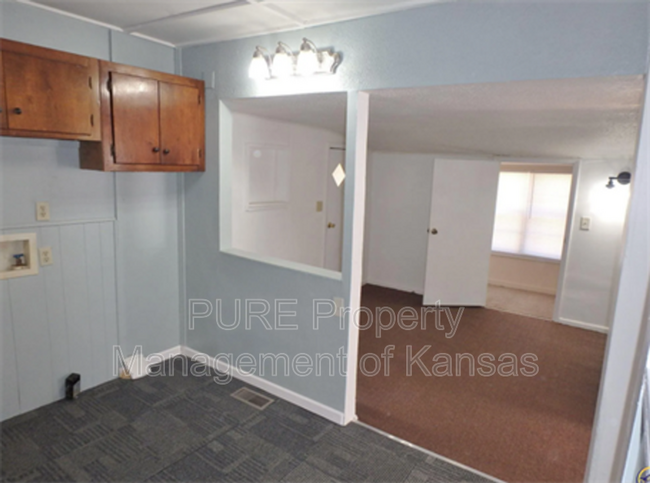 Photo - 530 SE Fairfax Street