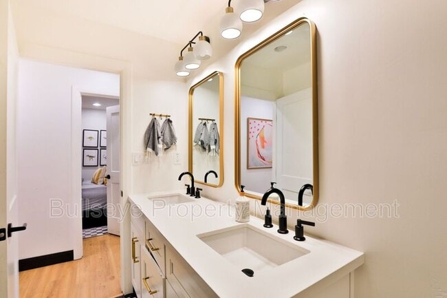 Photo - 2672 E Mesquite St