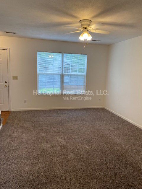 Photo - 106 Autumn Pine Dr Unit 3