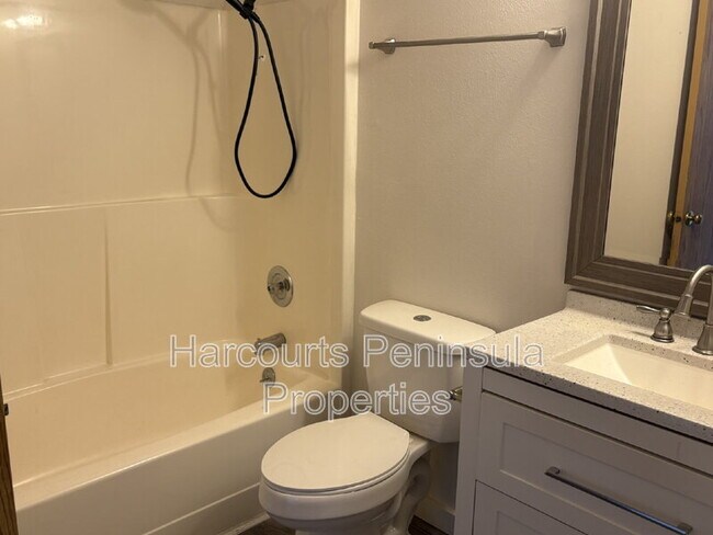 Photo - 1115 Wheaton Wy Unidad #C15