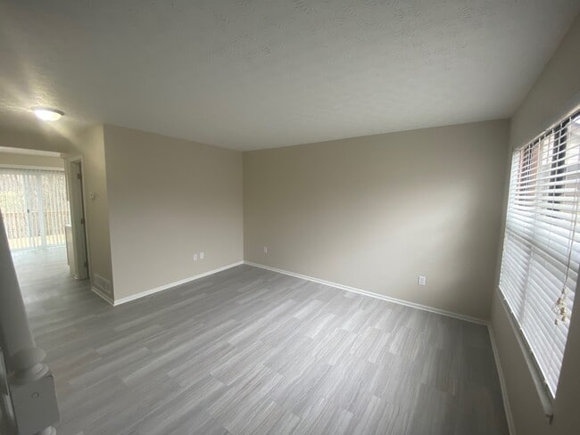 Photo - 5982 Little Brook Way Unit 5982
