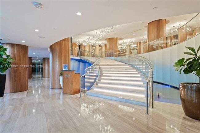 Photo - 488 NE 18th St Unidad 488 NE 18th St  4703