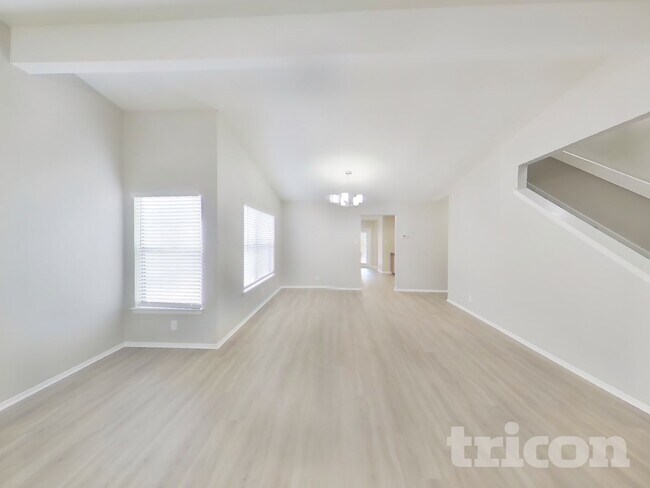 Photo - 6934 Sunshine Tree Dr