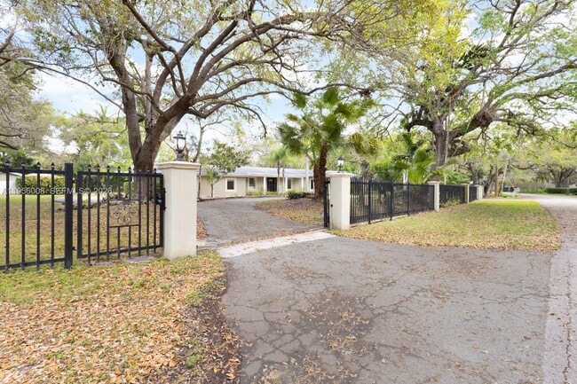 Photo - 6551 SW 126th St