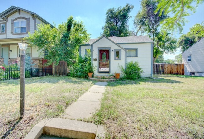 Photo - DU HOUSE FOR RENT