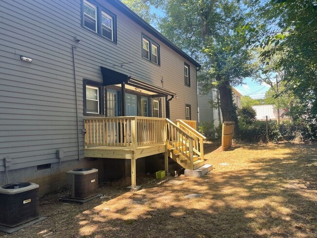 Photo - 587 Colonial Cir SE Unit Apt 1