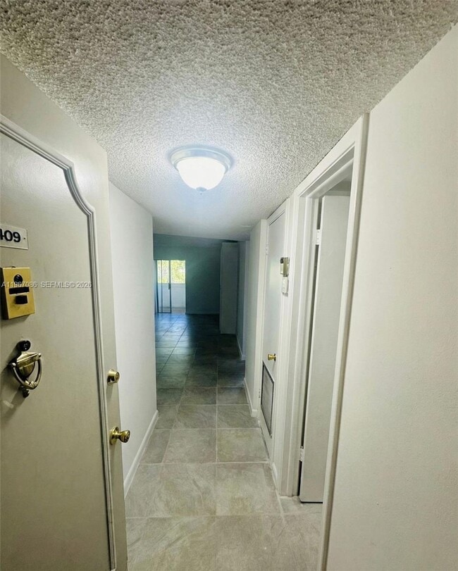 Photo - 22605 SW 66th Ave Unit 409