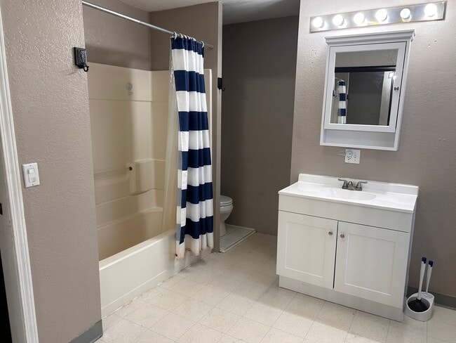 416 Cascade St Unit 2