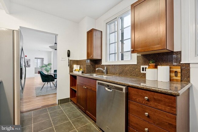 Building Photo - 1512 Spruce St Unit 2502