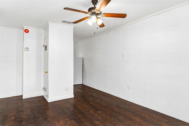 Photo - 1311 E M. Franklin Ave