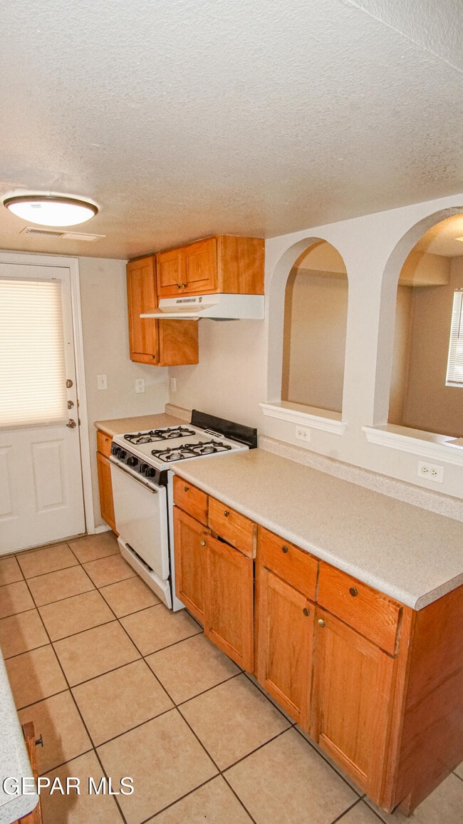 11024 Sunshine Ct