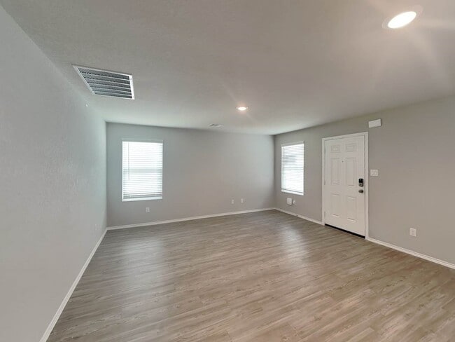 Photo - 14955 Watson Mill