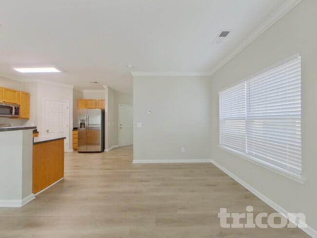 Photo - 369 Drooping Leaf Rd