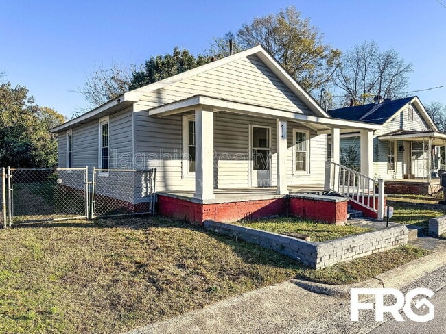 Photo - 914 Seaboard St