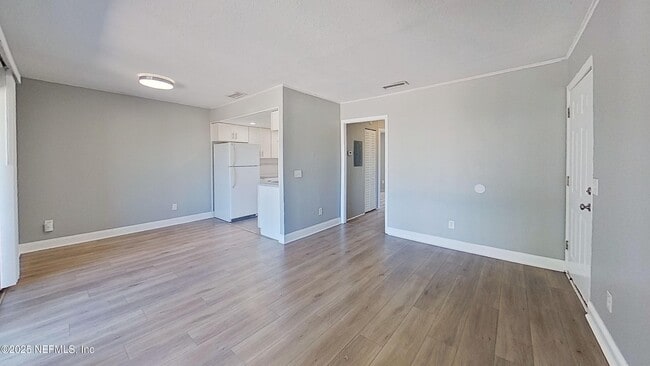 Photo - 330 6th Ave N Unidad D