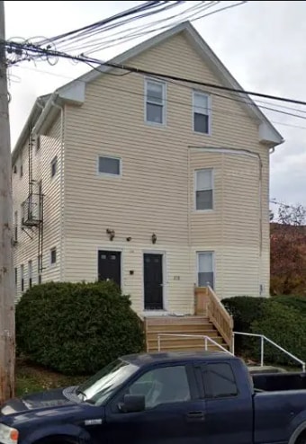Building Photo - 115 Waterman Ave Rental