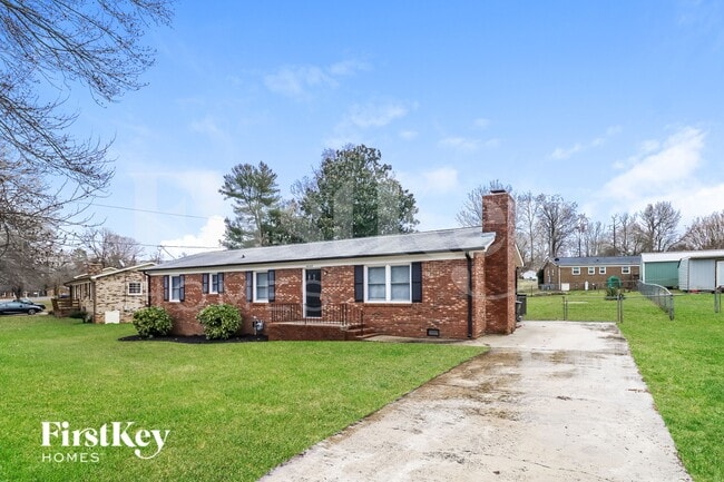 Photo - 4809 Maplecrest Dr