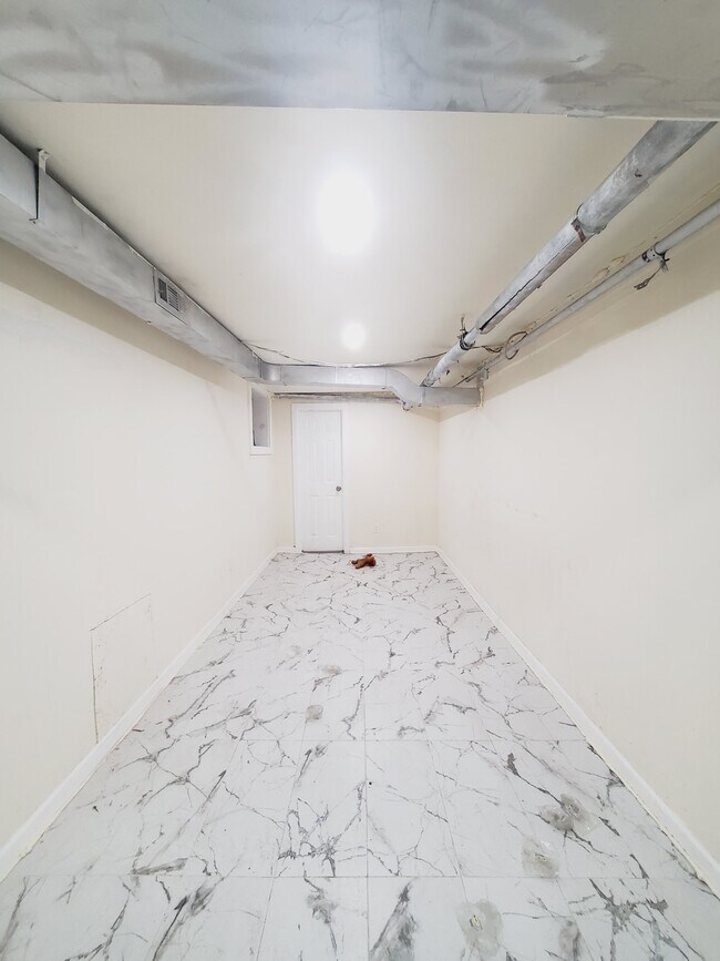 Photo - 227 Wegman Pky Unit Basement