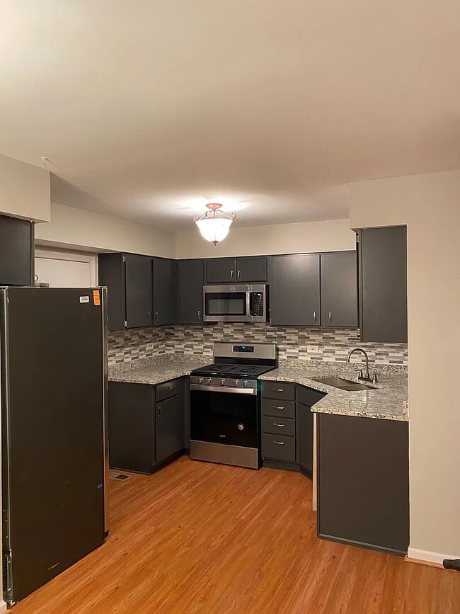 Photo - 2630 College Hill Cir