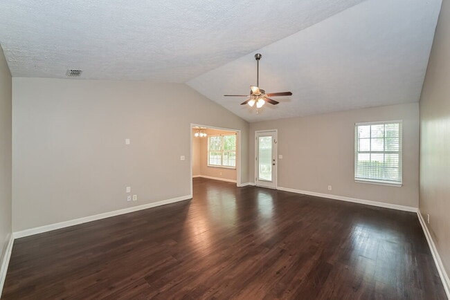 Photo - 2911 Boyle Ct