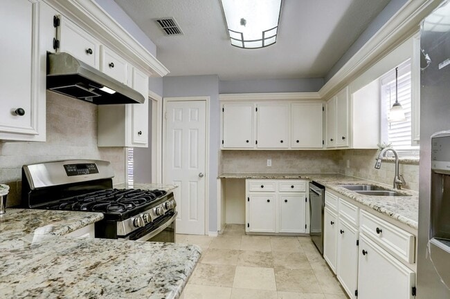 Photo - 1106 Western Springs Dr