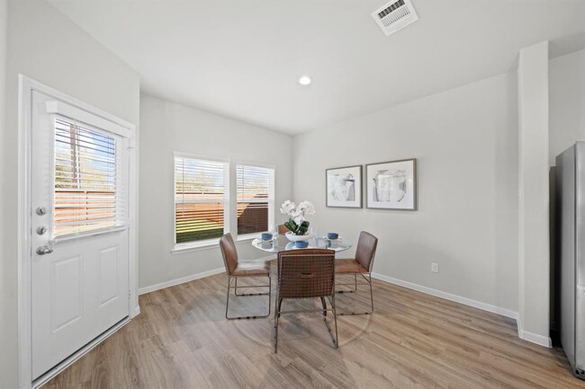 Photo - 13307 Nabob Dr House