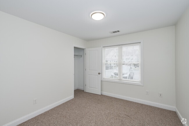 2BR, 2BA - 977SF - Second Bedroom/ Closet