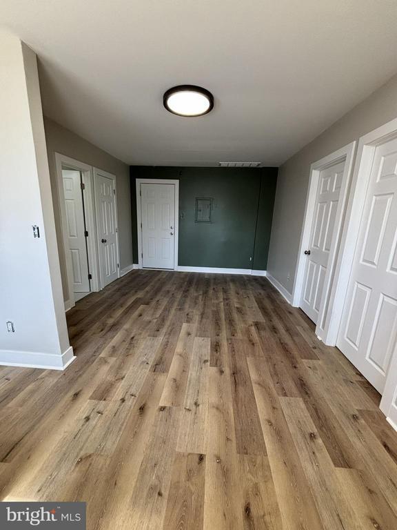 Photo - 18 W 5th St Unidad D