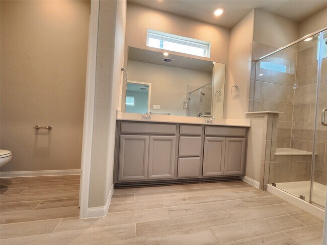 Photo - 1513 Lakeline Oak Dr