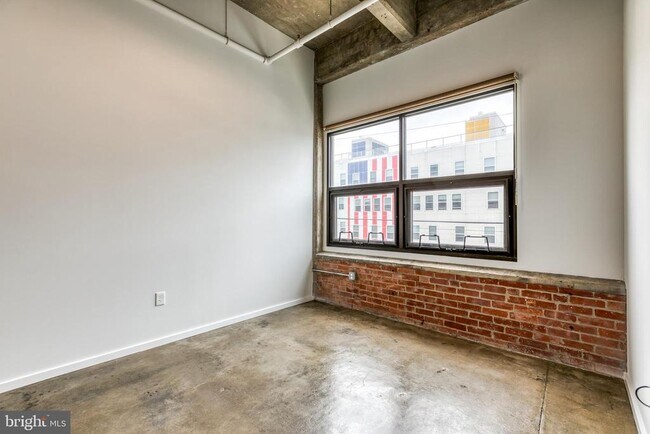 Photo - 4800 Brown St Unit 306