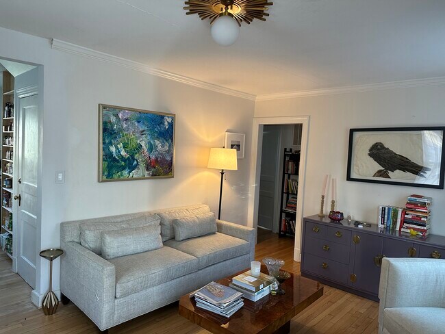 Photo - 1410 Gentry Ln