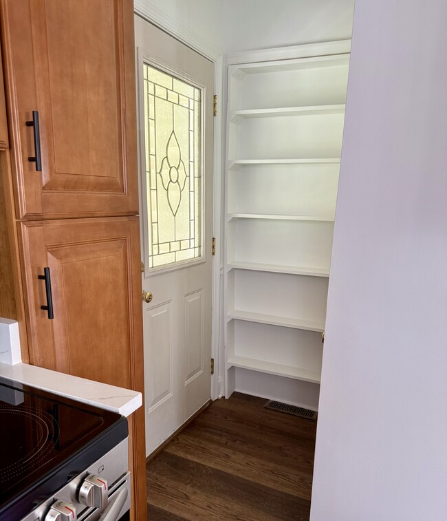 Photo - 34 Governors Gate Ln