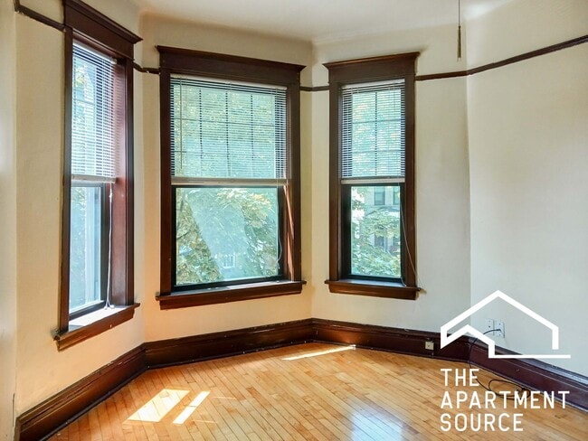 Photo - 3639 N Paulina St Unit 2