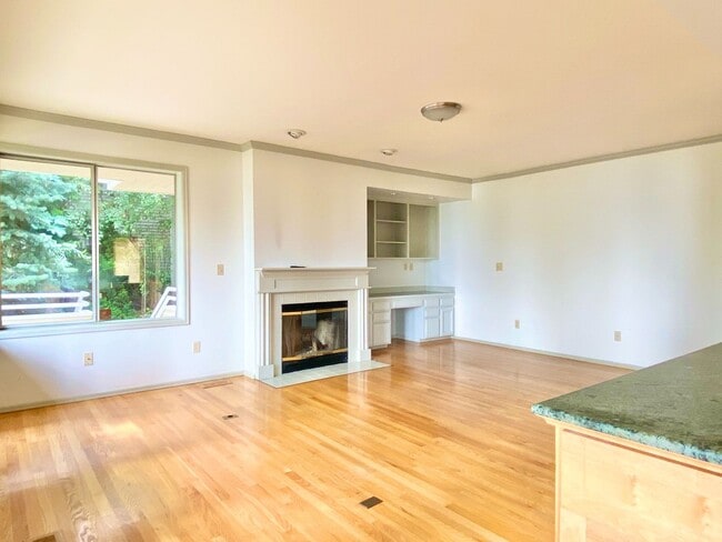 Photo - Gorgeous Lakeview Home for rent
