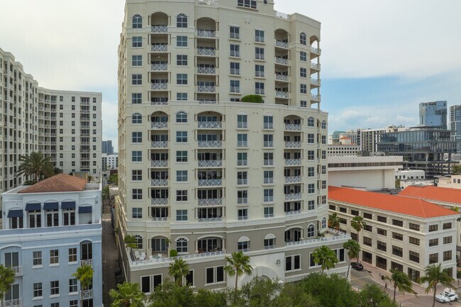 Esplanade Grande - Esplanade Grande Apartments