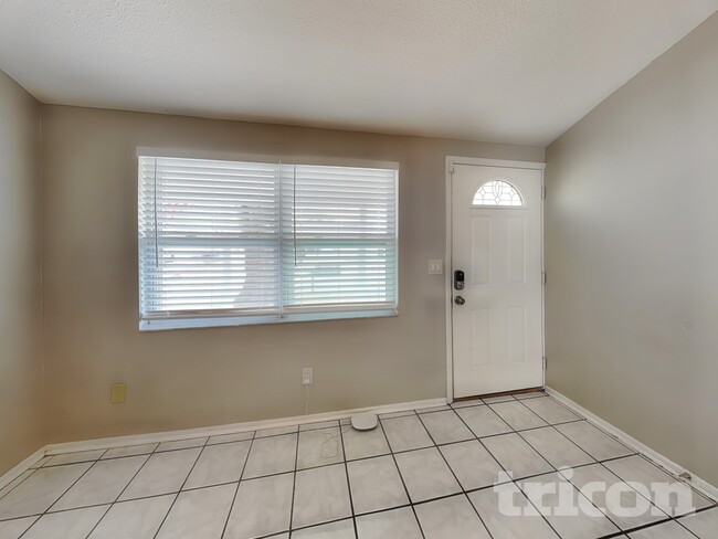 Photo - 8504 Willow Forest Ct