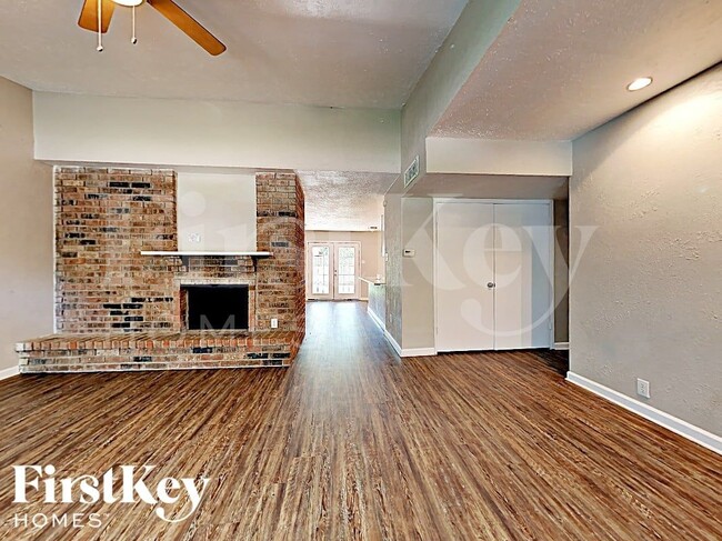 Photo - 6914 Pickett Dr