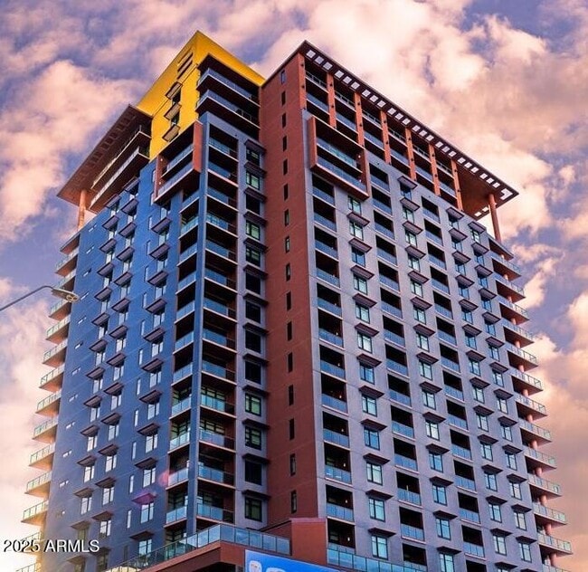 Building Photo - 310 S 4th St Unit 701 Rental