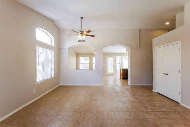 Photo - 6115 W Park View Ln