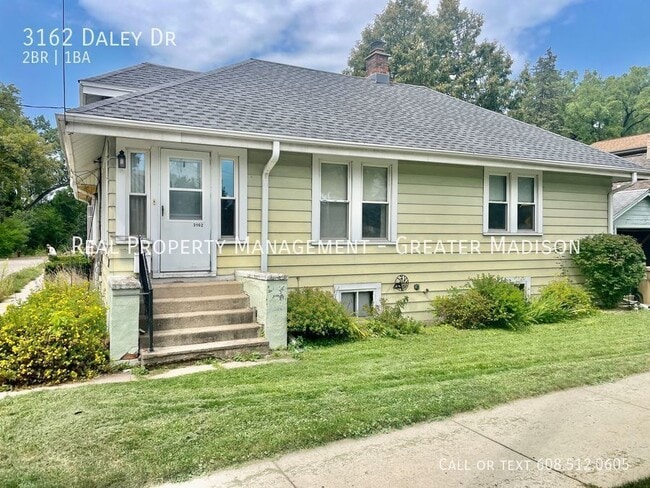 Building Photo - 3162 Daley Dr