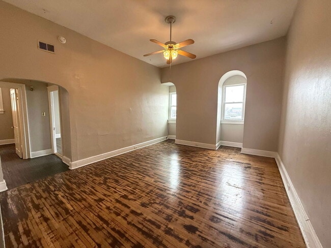 Photo - 241 N Queen St Unit 5