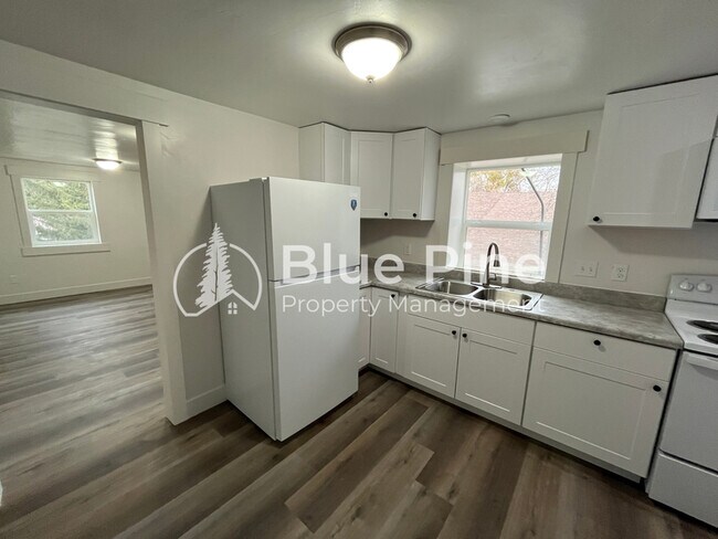 Photo - 1288 Lake Ave Unidad 3