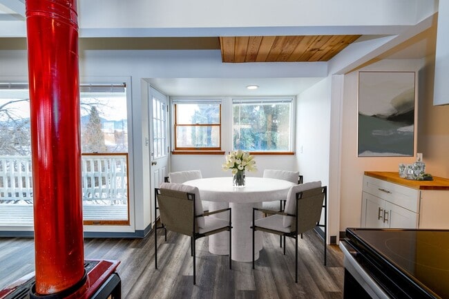 Photo - 1422 S Willson Ave Unidad 1422 S Willson #A