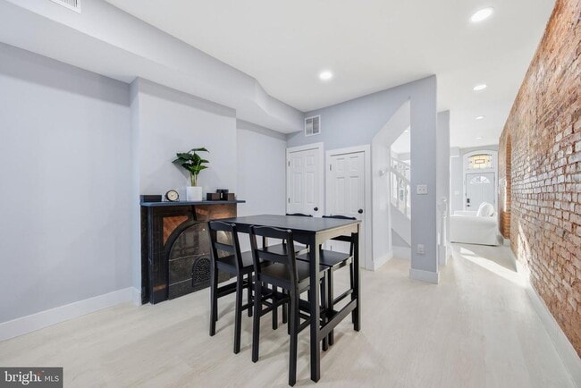 Photo - 1015 Riverside Ave