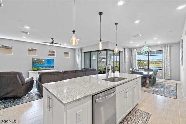 Photo - 19564 Utopia Ln