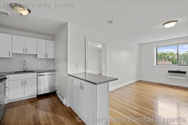 Photo - 134 Summer St Unidad #44