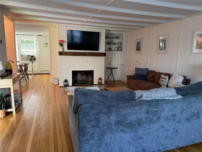 41 Dudley Ave
