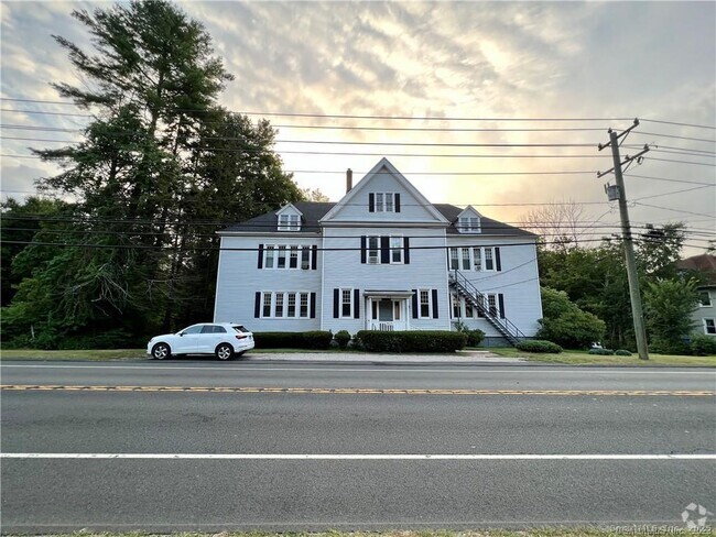 Building Photo - 570 Main St Unit 7 Rental