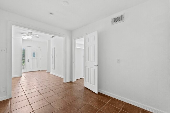 Building Photo - 5311 Perry Ave