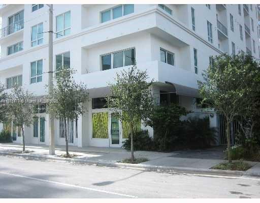 Building Photo - 234 NE 3rd St Unit 902 Rental